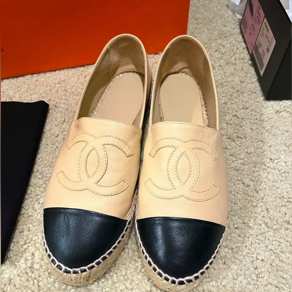 Chanel ESPADRILLES lambskin beige and black 38 w receipt